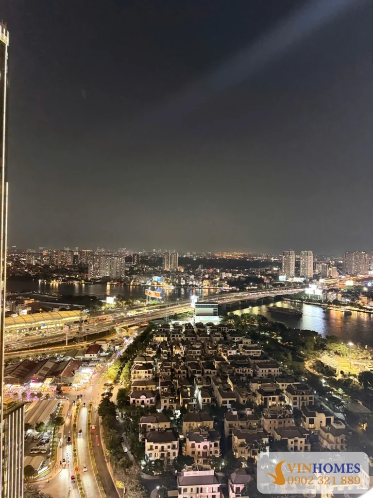 View thành phố về đêm từ căn hộ 2 phòng ngủ Vinhomes Central Park full nội thất, đã có sổ