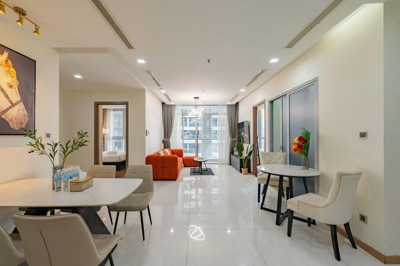 Không gian sinh hoạt rộng rãi căn hộ Park 4 Vinhomes Central Park 4 phòng ngủ đầy đủ nội thất